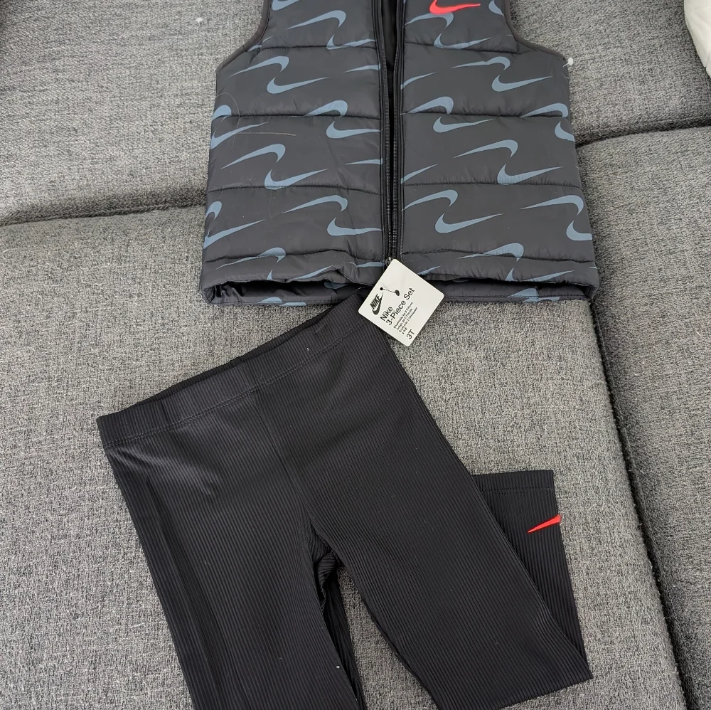 Nike Black and Pink Vest and Leggings Set